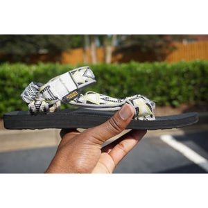 Unisex Teva Universal Sandals